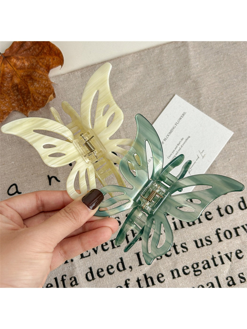Beau - Sweet Style Butterfly Hair Claw Clip