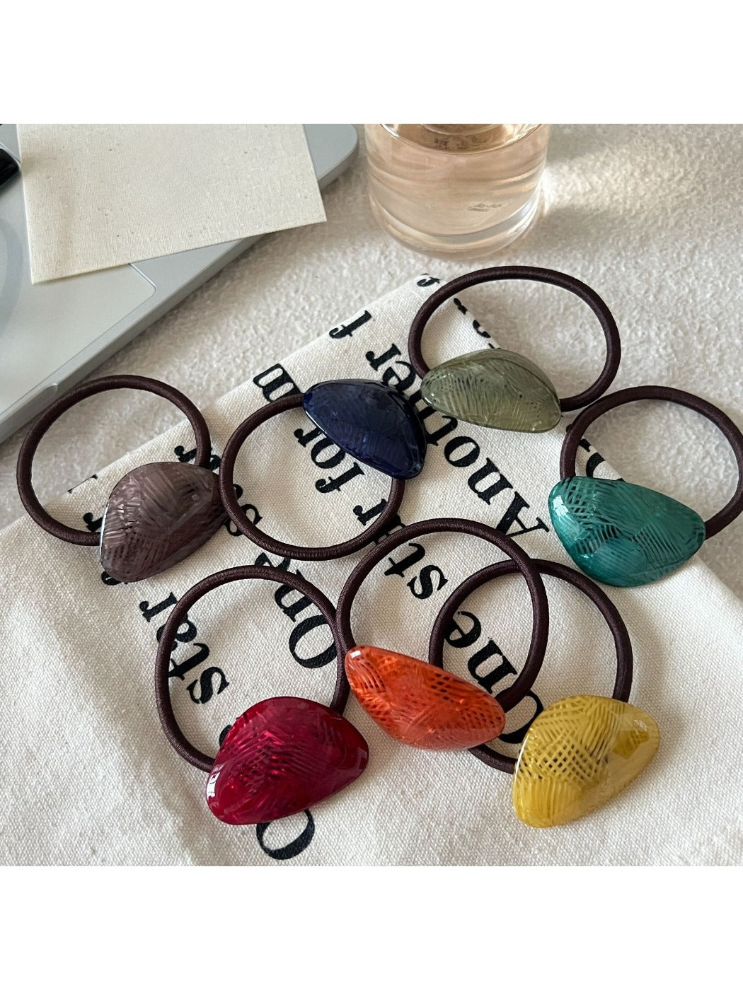Gifty - Textured Acetate Oval Hair Tie
