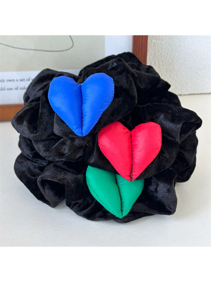 Gifty - Velvet Heart Hair Scrunchie