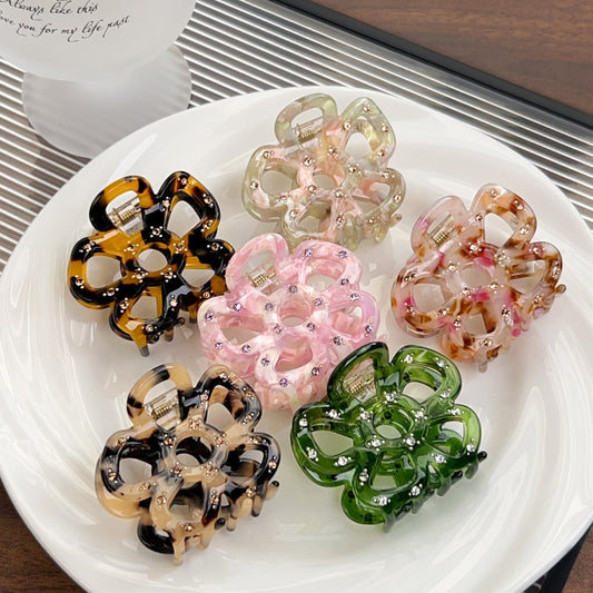 Beau - Openwork Flower Acetate Plate Claw Clip