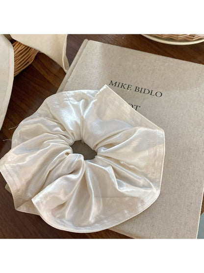 Gifty - Textured Solid Color Satin Scrunchie