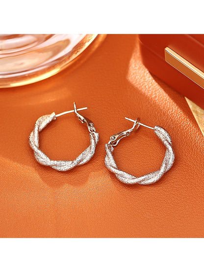 Earedge - Fashionable Minimalist Twisted Earrings