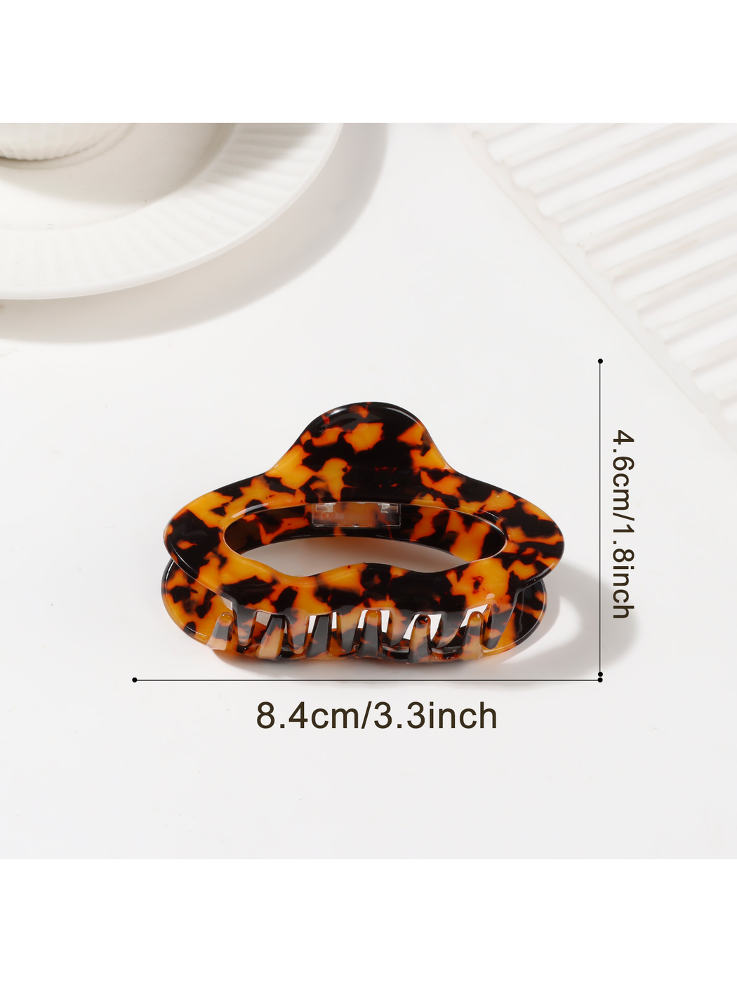 Beau - Curved Cloud Shape PVC Hair Claw Clip