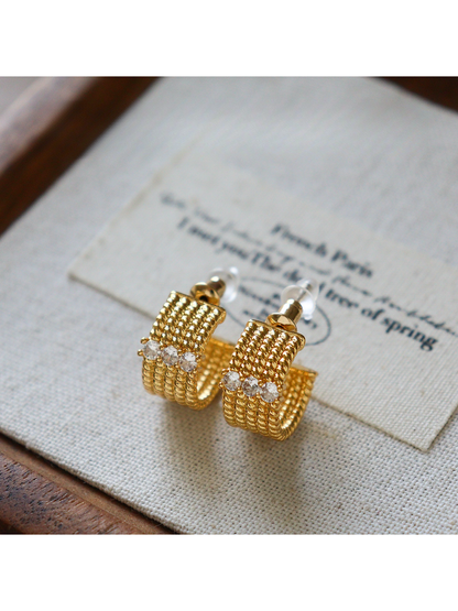 Earedge - Textured Knot Design Fashion Stud Earrings
