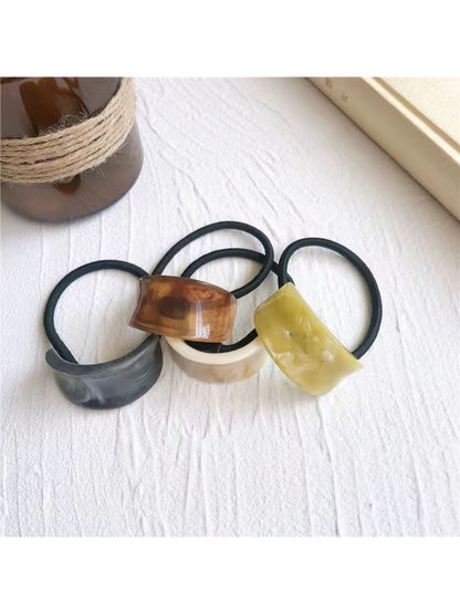 Gifty - Elegant Curved Accent Hair Tie