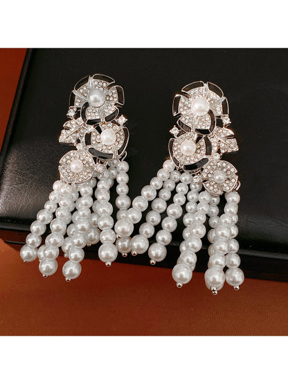 Earedge - Vintage Floral Rhinestone Beaded Earrings