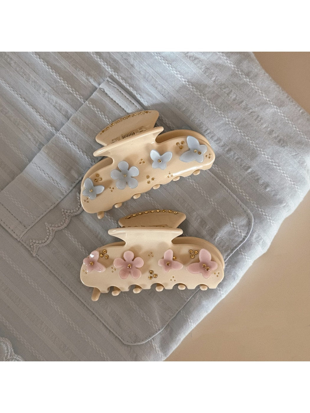 Beau - Sweet Flower Detail Acetate Claw Clip