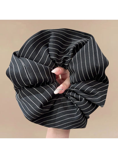Gifty - Simple Striped Scrunchie Hair Tie