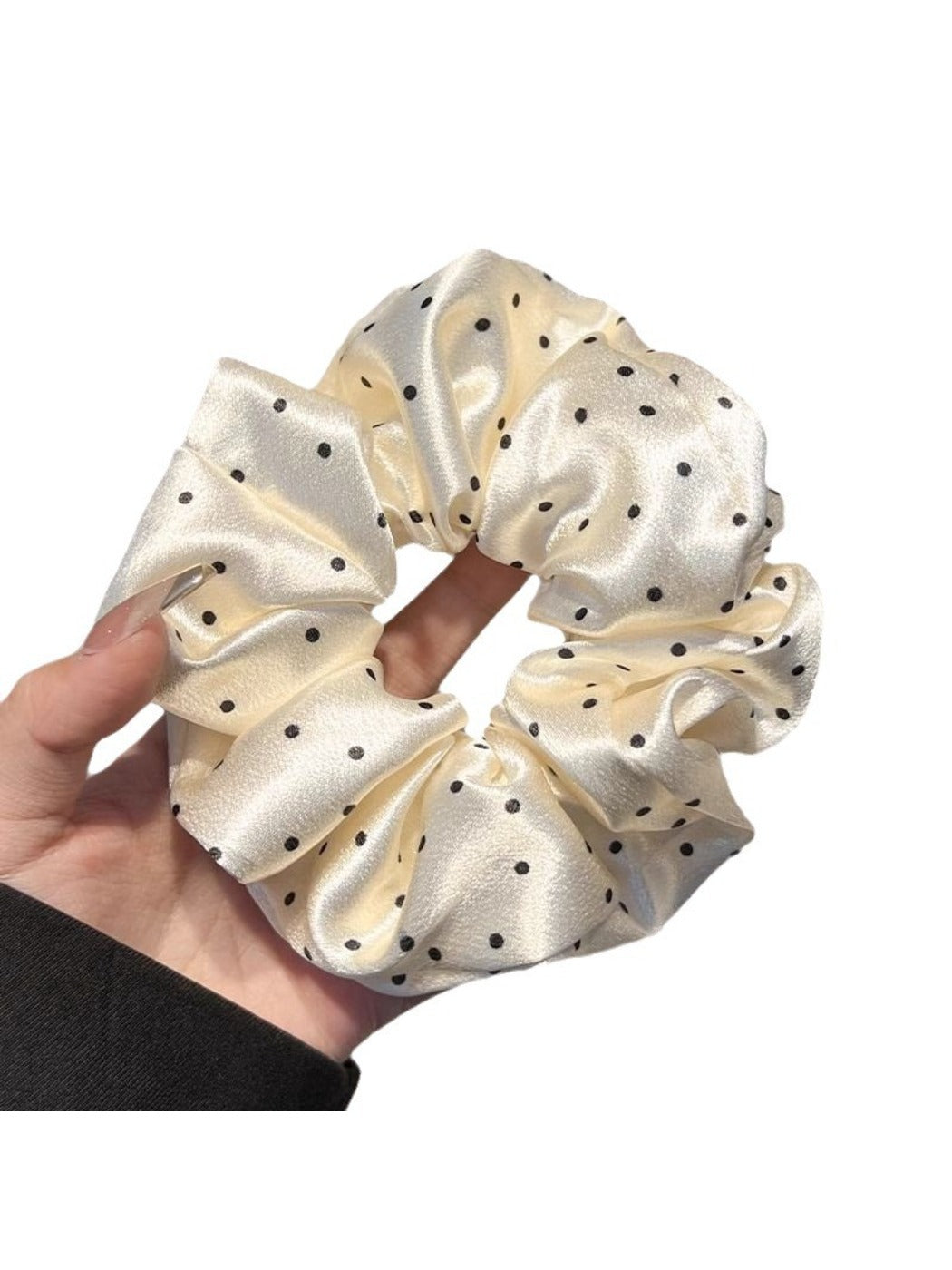 Gifty - Soft Polka-Dotted Satin Scrunchies