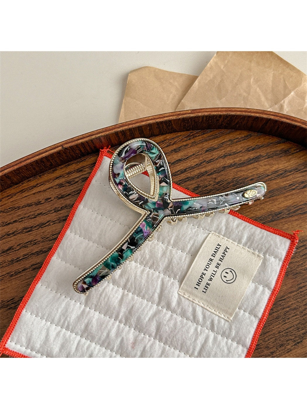 Beau - Wave Pattern Acetate Fiber Claw Clip