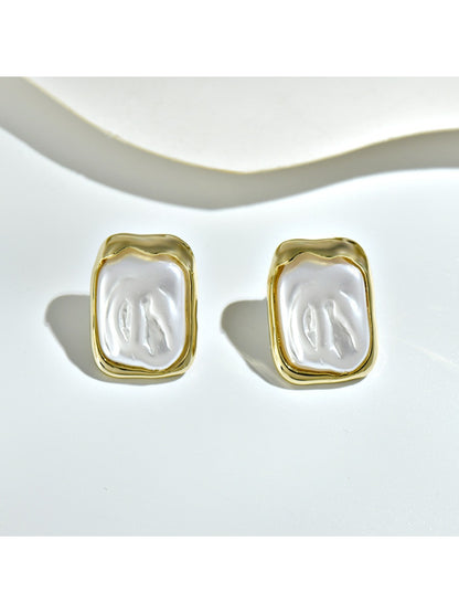 Earedge - Minimalist Geometric Square Earrings