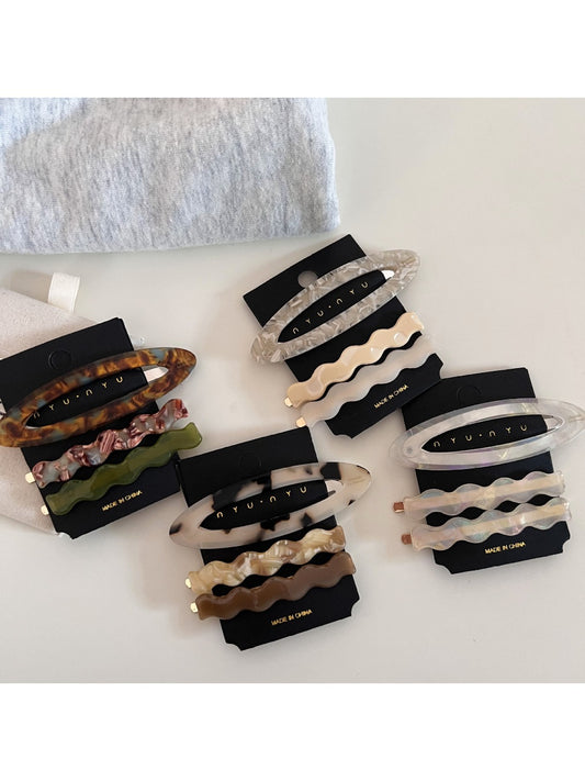 Beau - Cute Oval Wavy Hair Clip