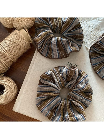 Gifty - Elegant Lazy Style Striped Scrunchie