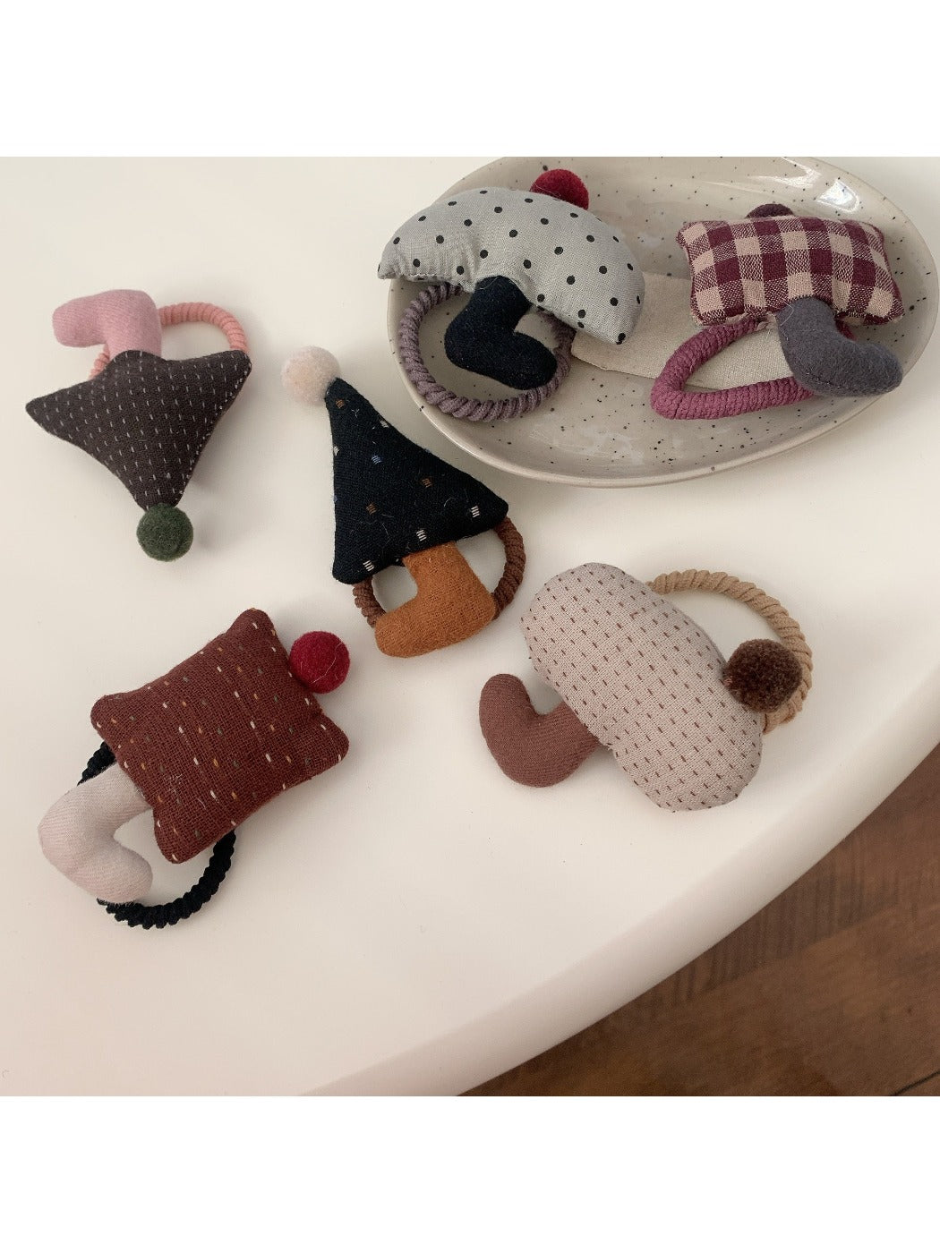 Gifty - Cartoon Mushroom Hair Tie
