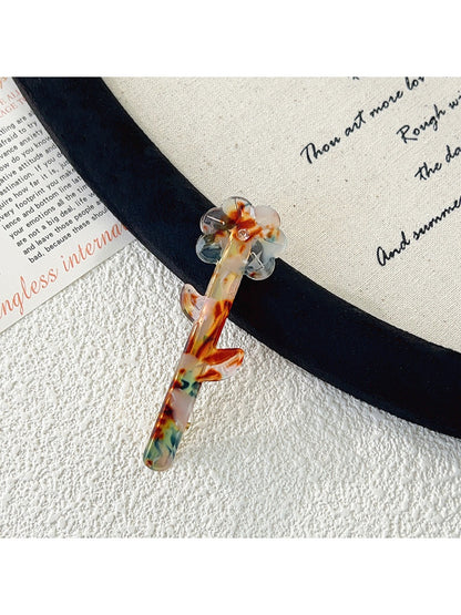 Beau - Flower Shaped Hair Clip