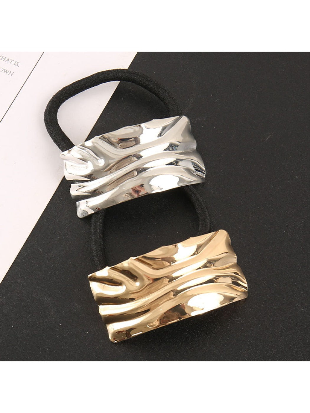 Gifty - Chic Square Ripple Hair Tie