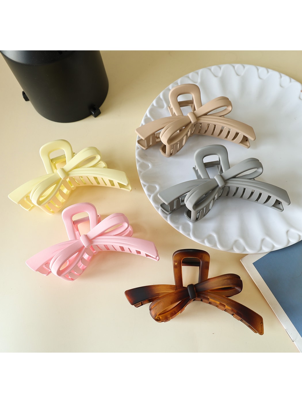Beau - Minimal Bow PC Claw Clip