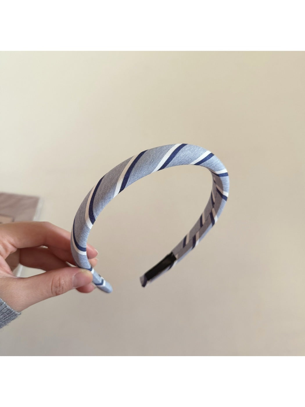Gifty - Simple Headbands And Scrunchie