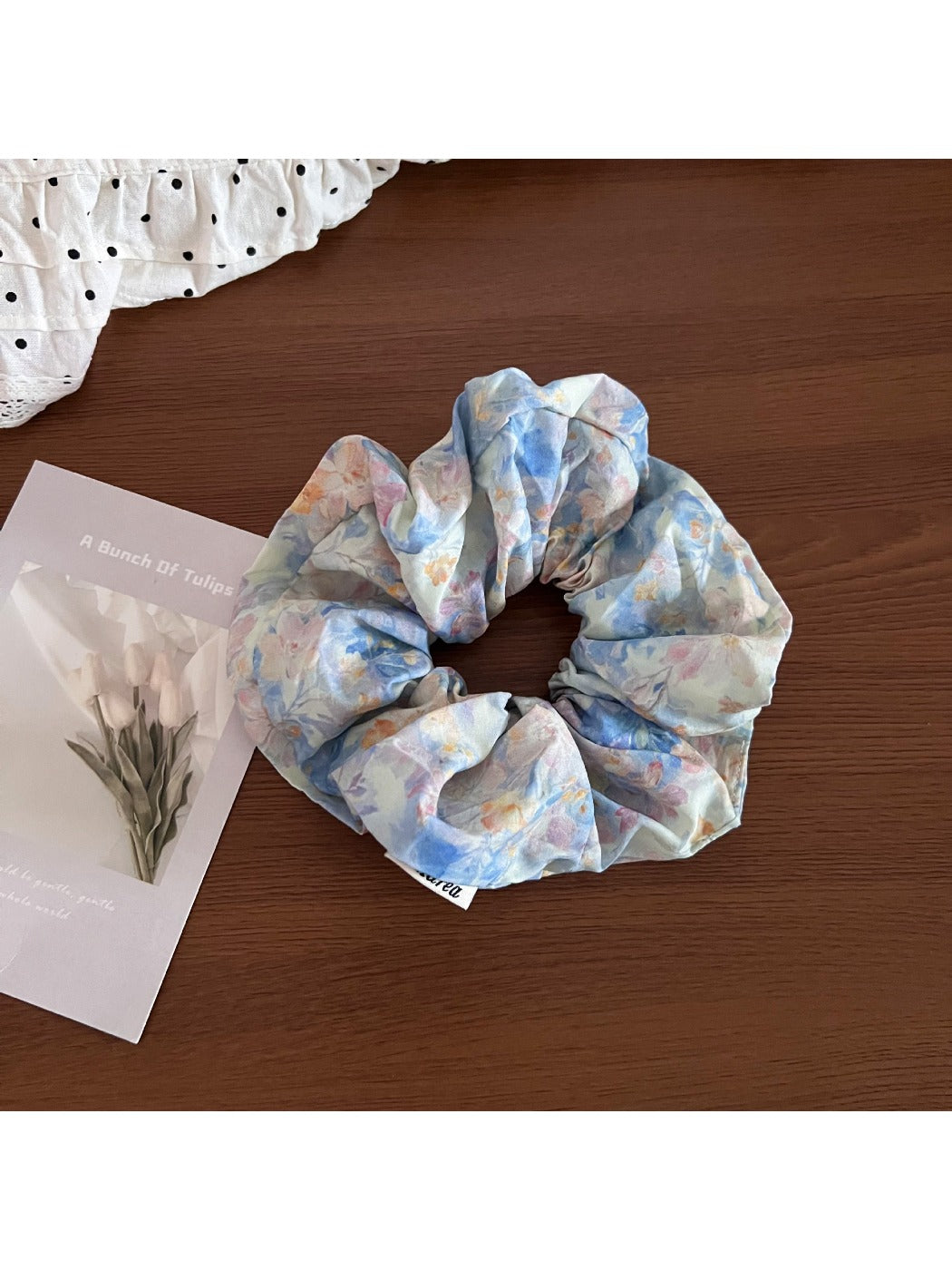 Gifty - Romantic Floral Spiral-Shaped Hair Tie