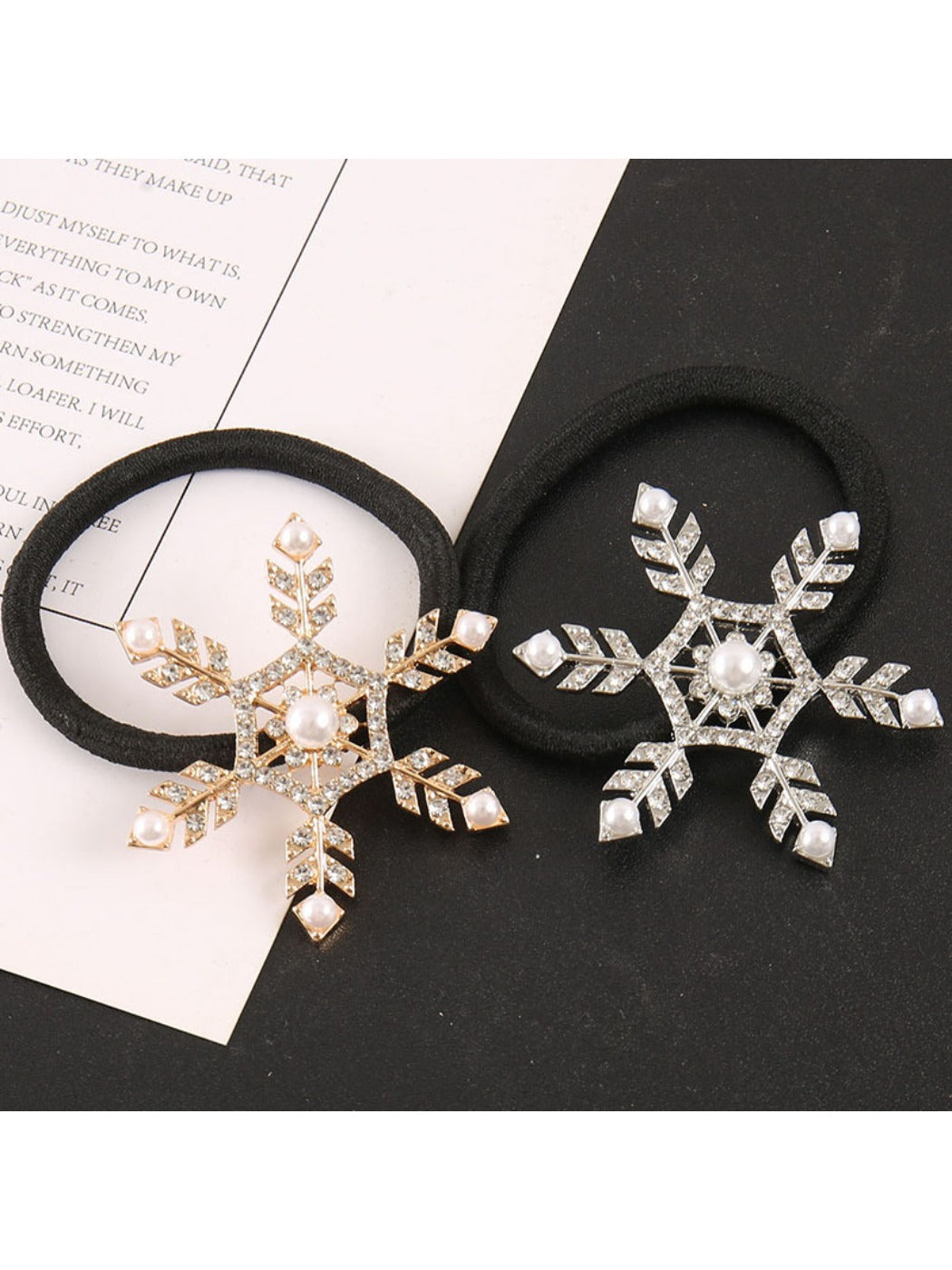 Gifty - Vintage Snowflake Hair Tie