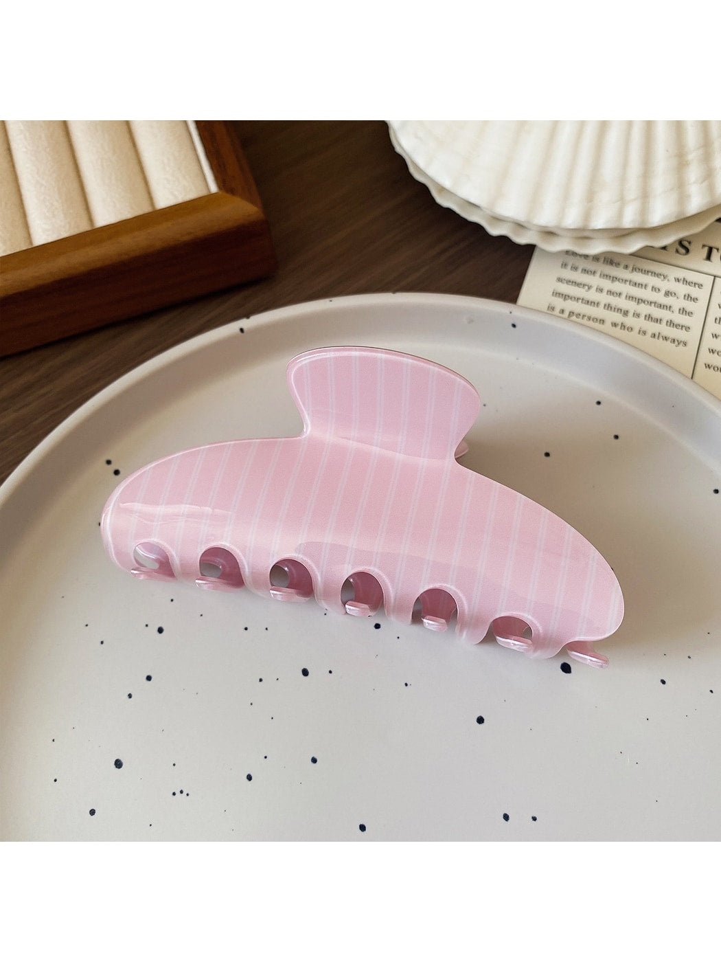 Beau - Geometric Striped Curved Hair Styling Claw Clip