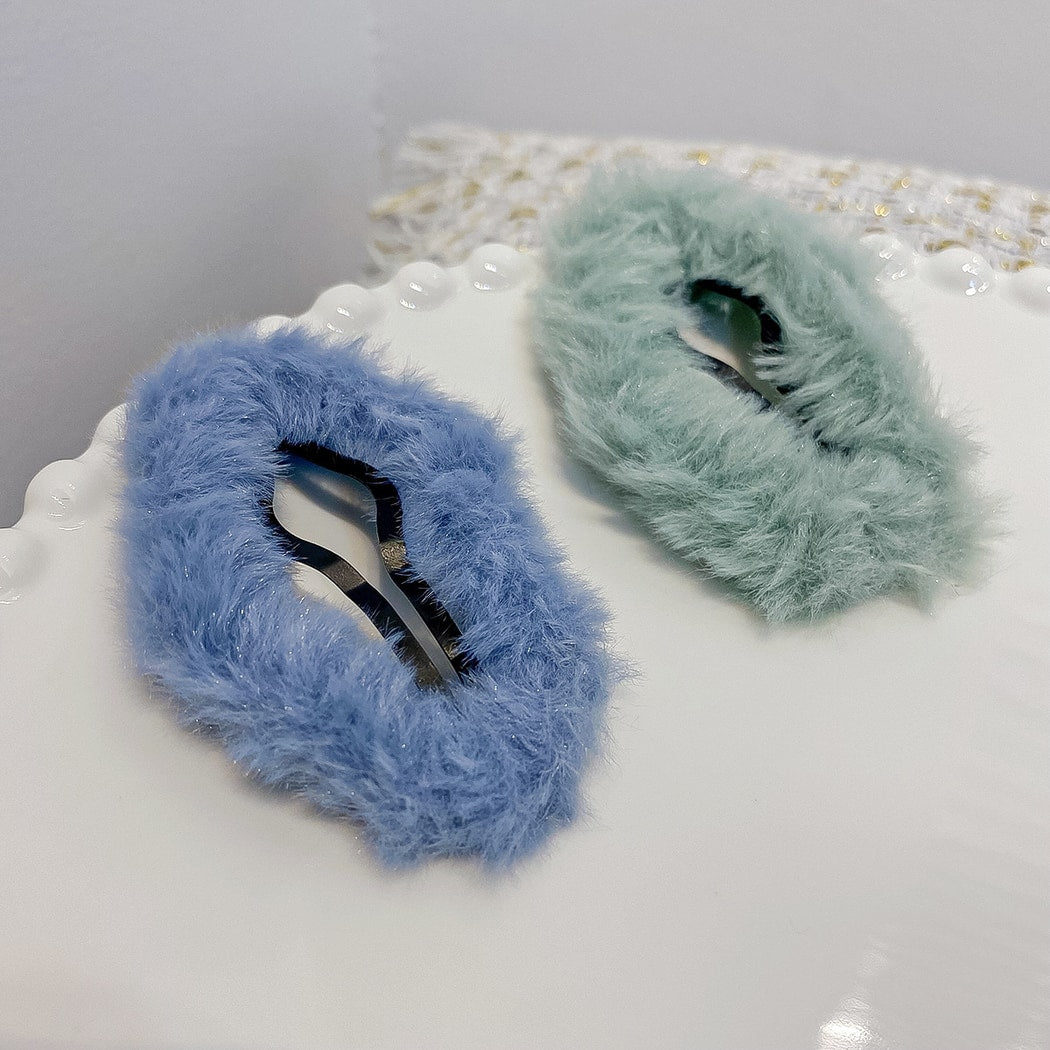 Beau - Openwork Cloud Shape Plush Hair Clip