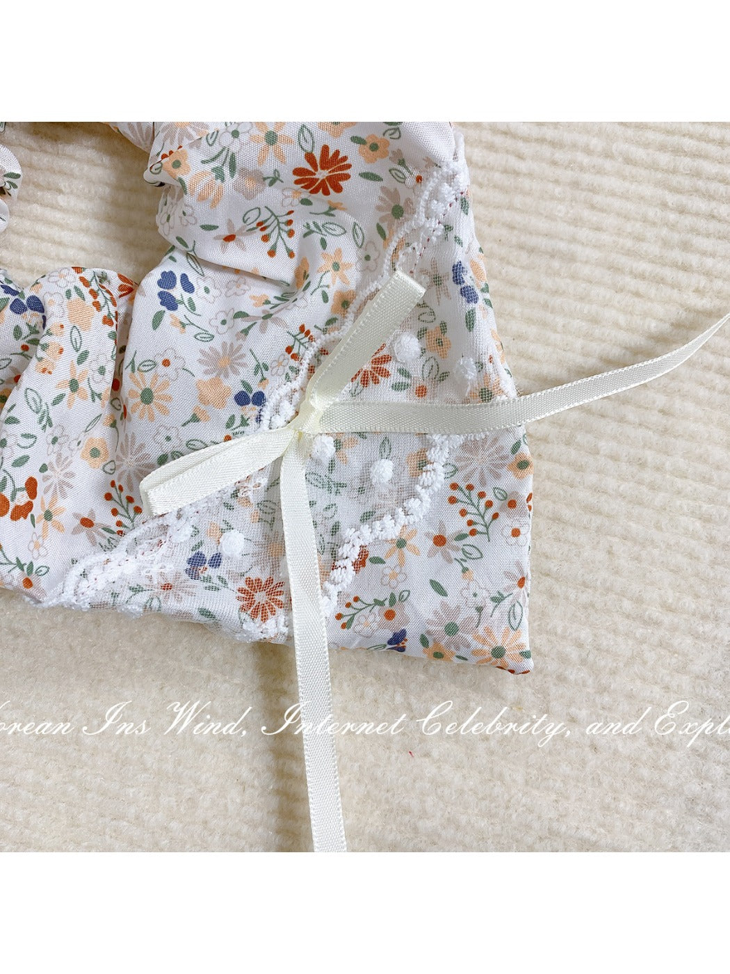 Gifty - Country Style Floral Hair Loop