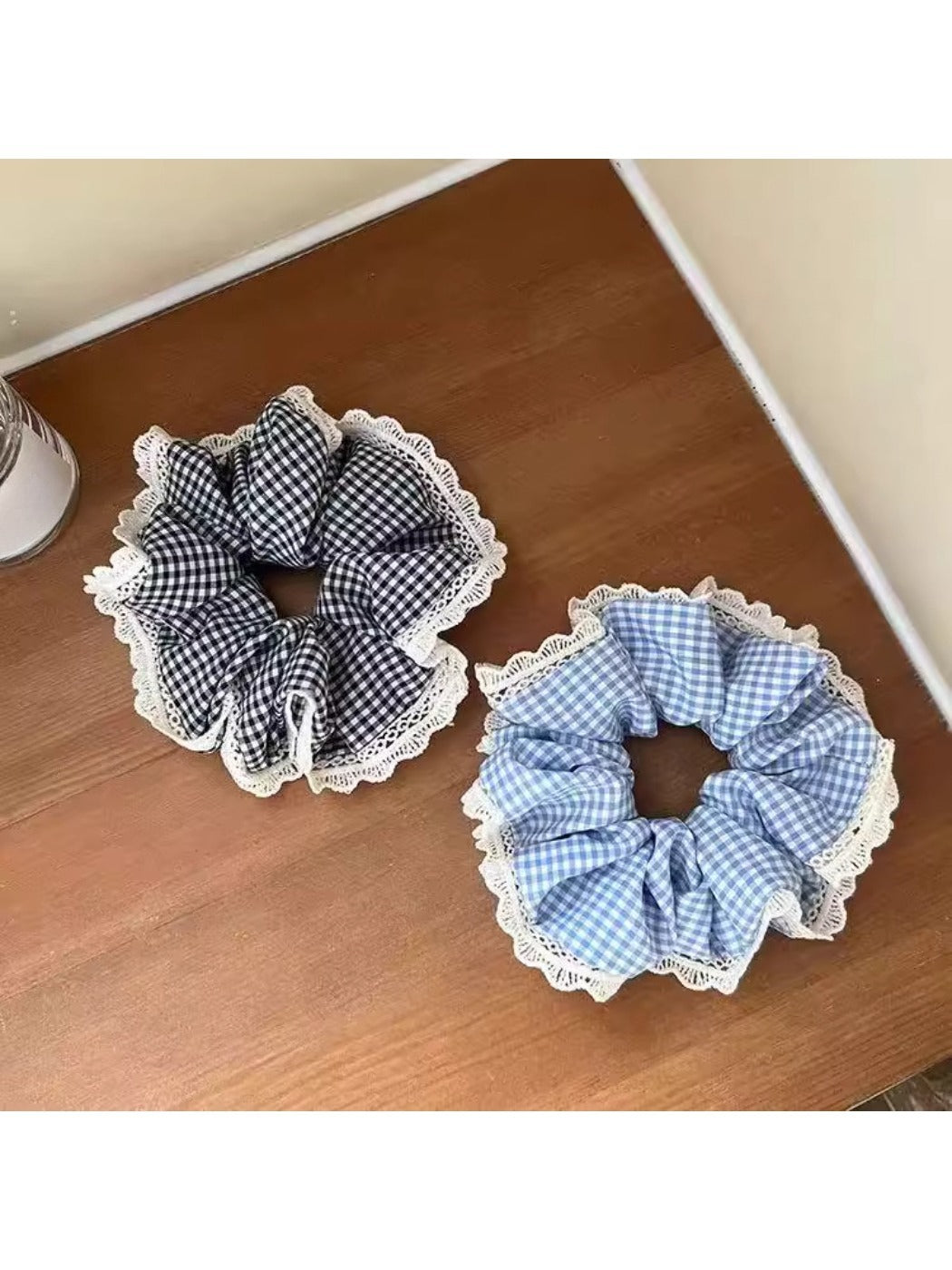 Gifty - Plaid Lace Edge Hair Loop