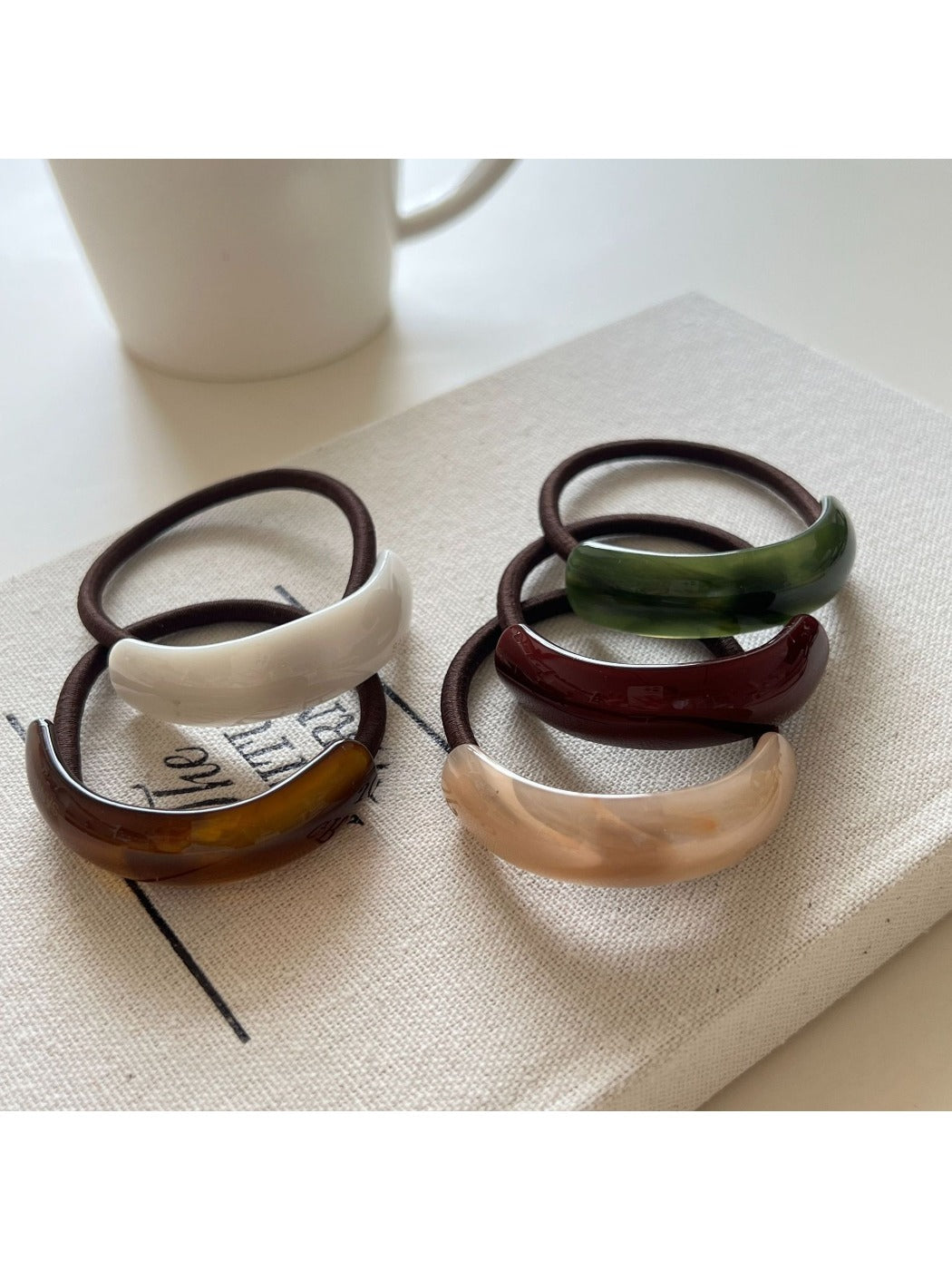 Gifty - Premium Solid Arc Hair Tie