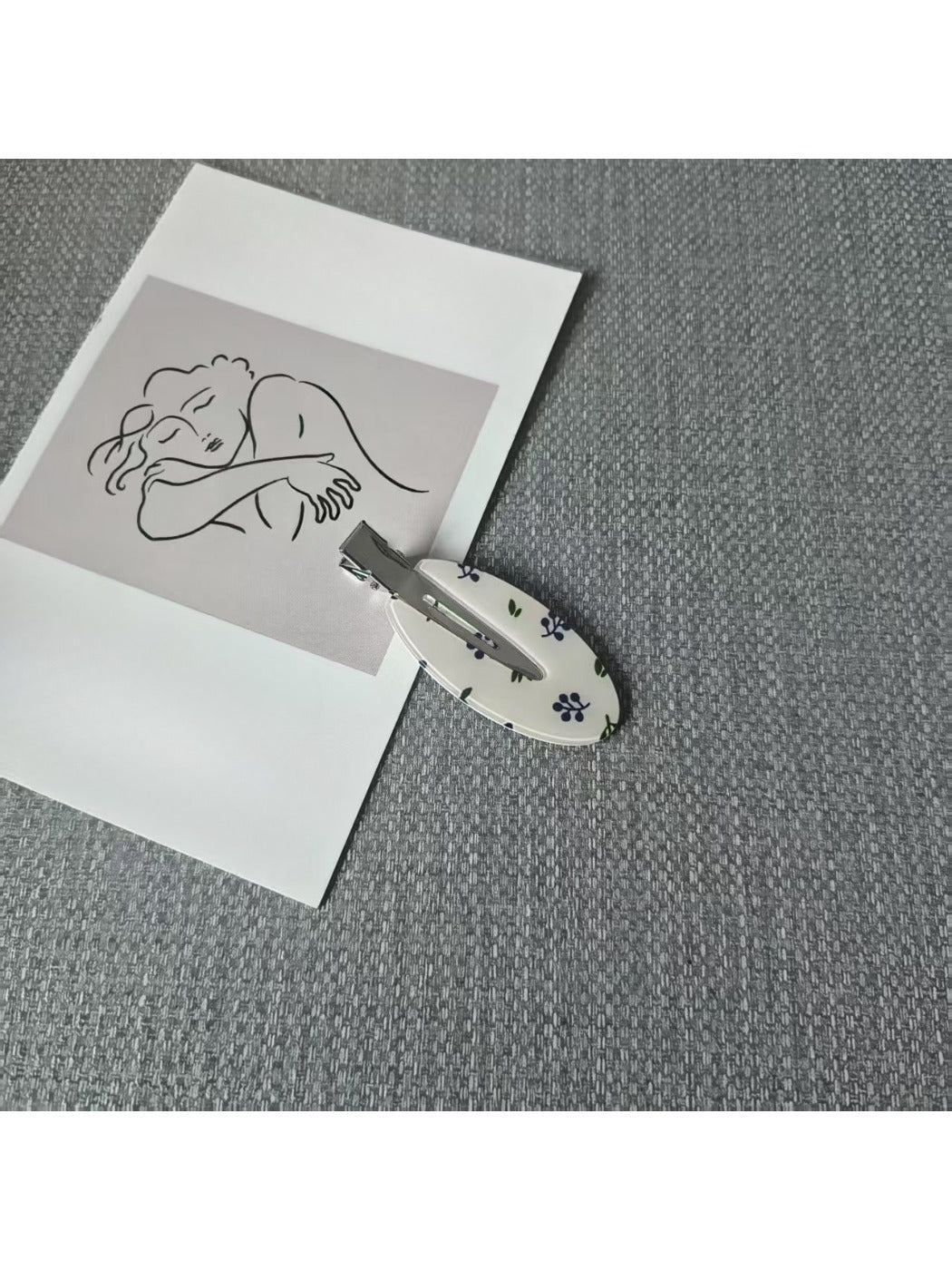 Beau - Star-Patterned Hair Clip