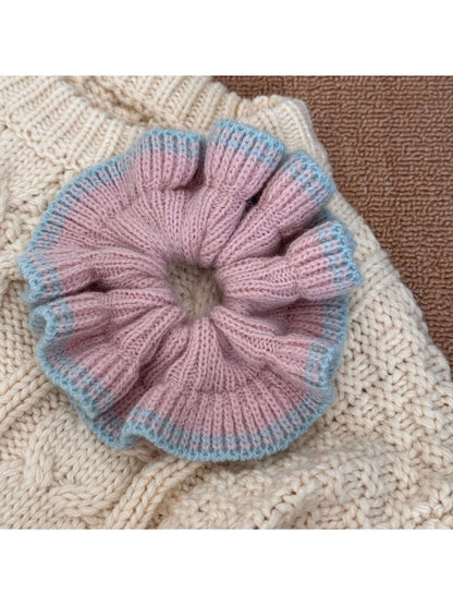 Gifty - Cute Knit Color Edge Scrunchie