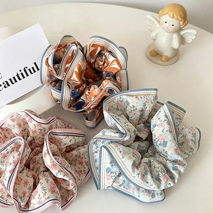 Gifty - Polyester Fiber Flower Print Hair Scrunchie