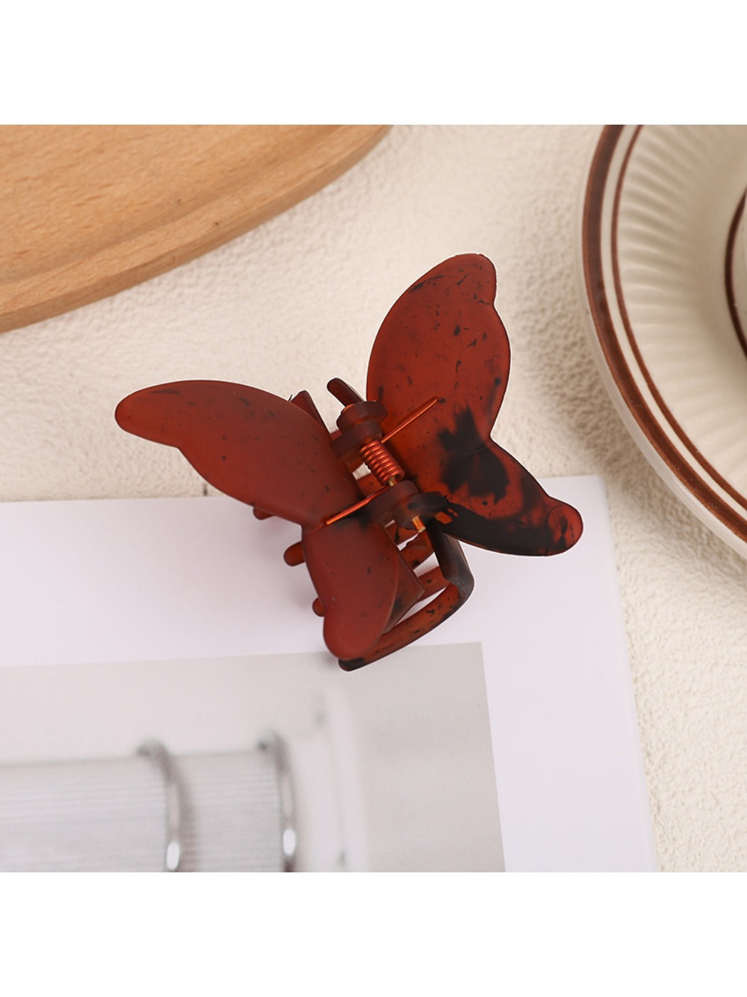 Beau - Retro Butterfly Shaped Hair Clip