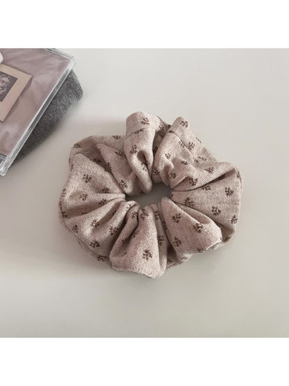 Gifty - Floral Knit Hair Scrunchie Hair Tie