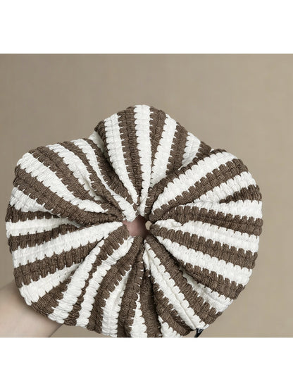 Gifty - Modern Color Blocked Striped Scrunchie