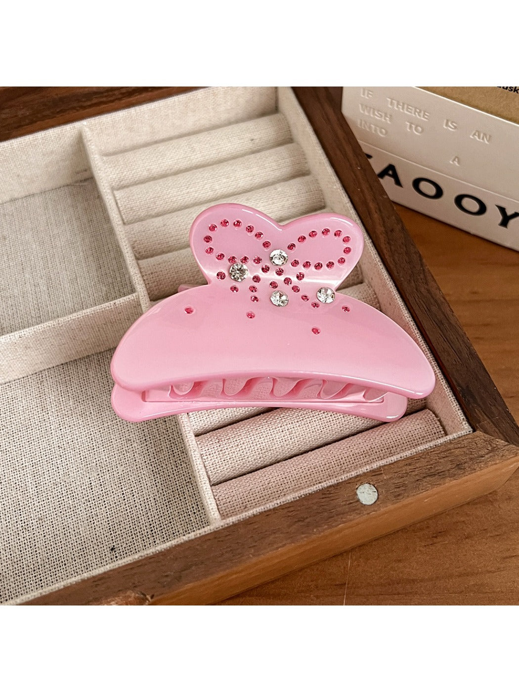 Beau - Butterfly Dot Rhinestone Hair Clip