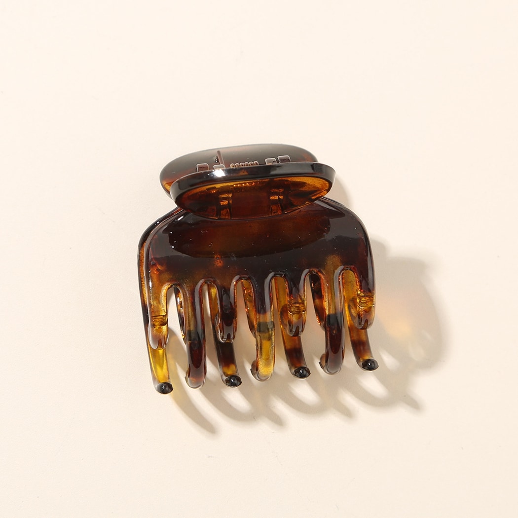 Beau - Matte Finish PS and Alloy Hair Claw Clip