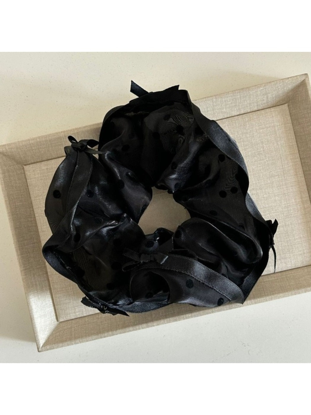 Gifty elegant bow tulle scrunchie in pastel pink with delicate bow tied on elastic