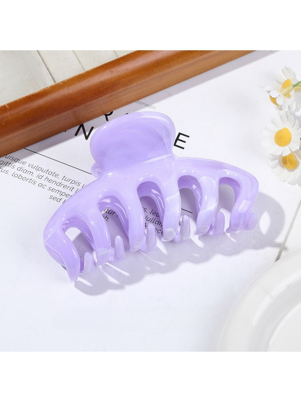 Beau - Marble Pumpkin Shaped Hair Claw Clip