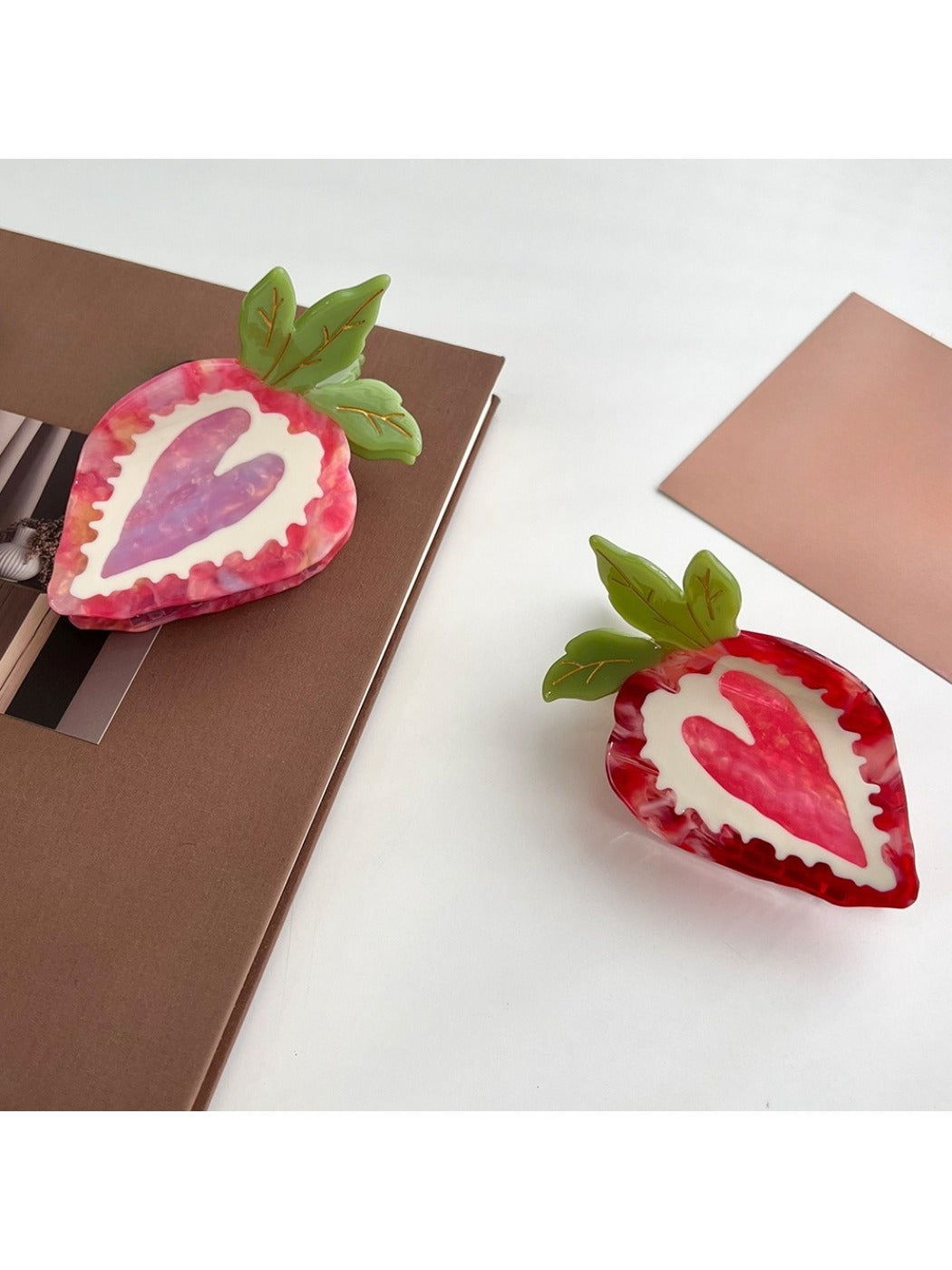 Beau - Strawberry Heart Hair Clip