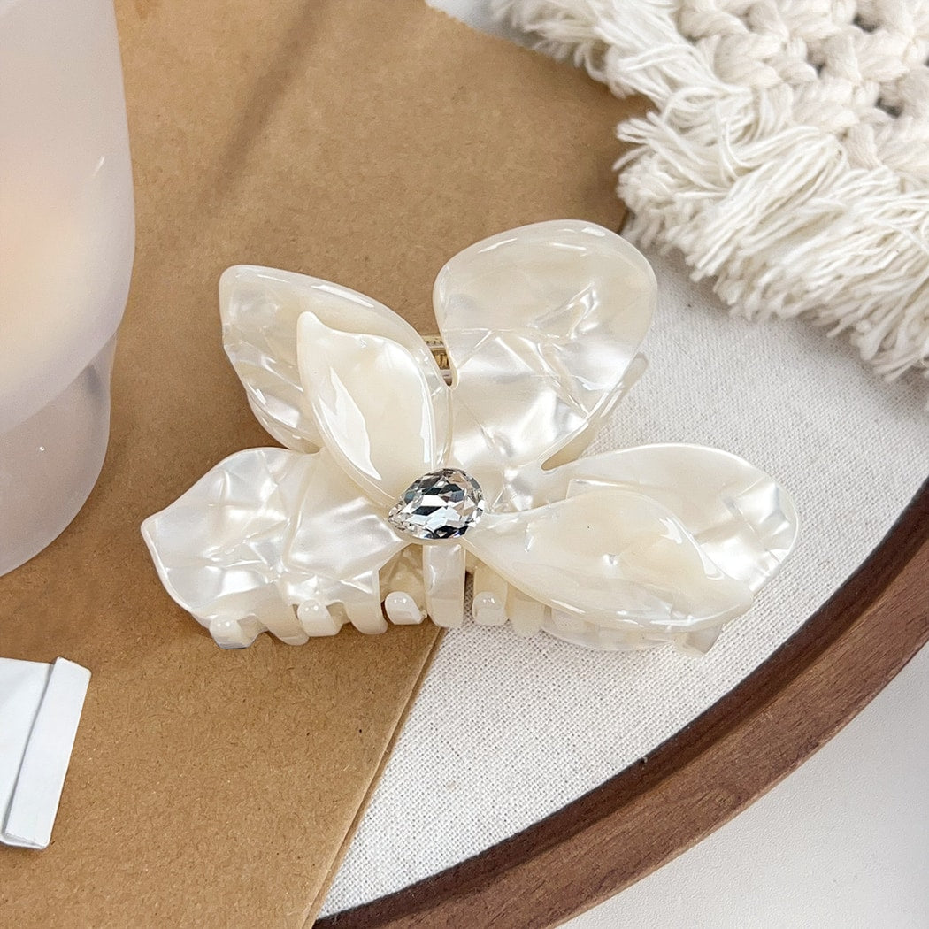 Beau - Elegant Petal Design Fashion Claw Clip