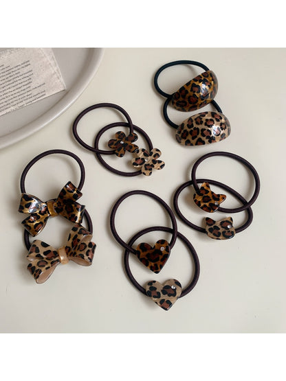 Gifty - Retro Leopard Print Hair Tie