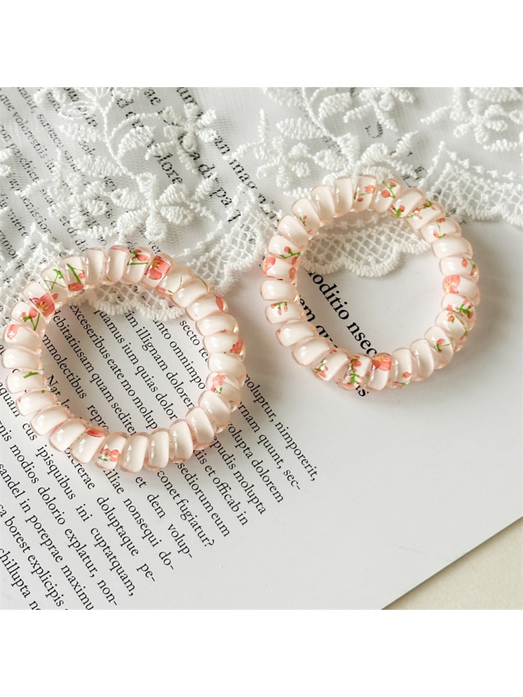 Gifty - Floral Print Telephone Hair Ring