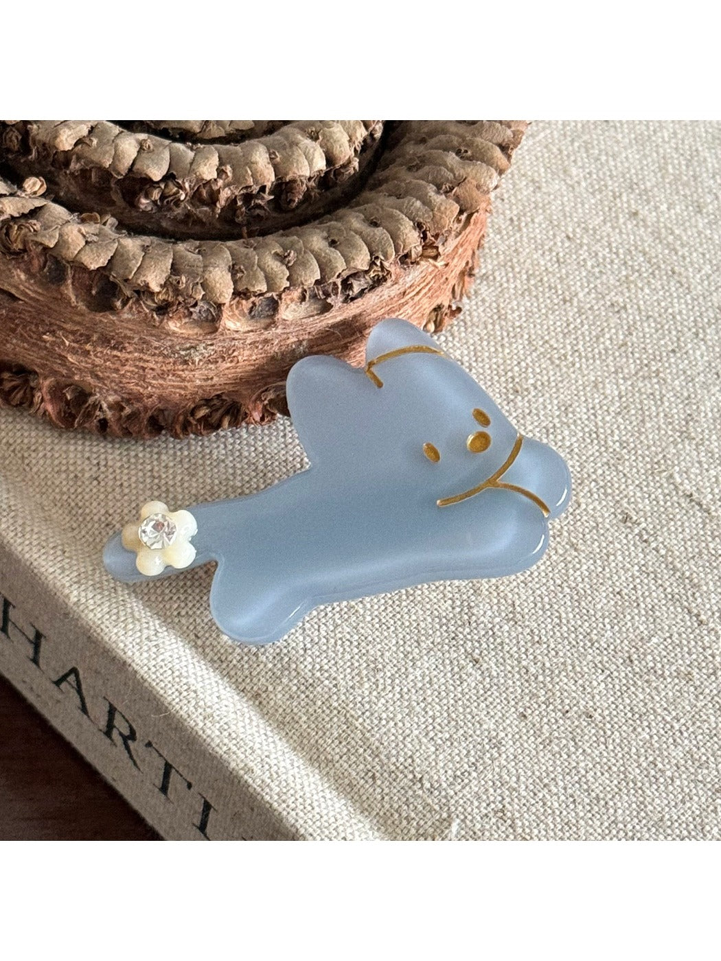Beau - Cute Dog-shaped Hairpin Made of Acetate