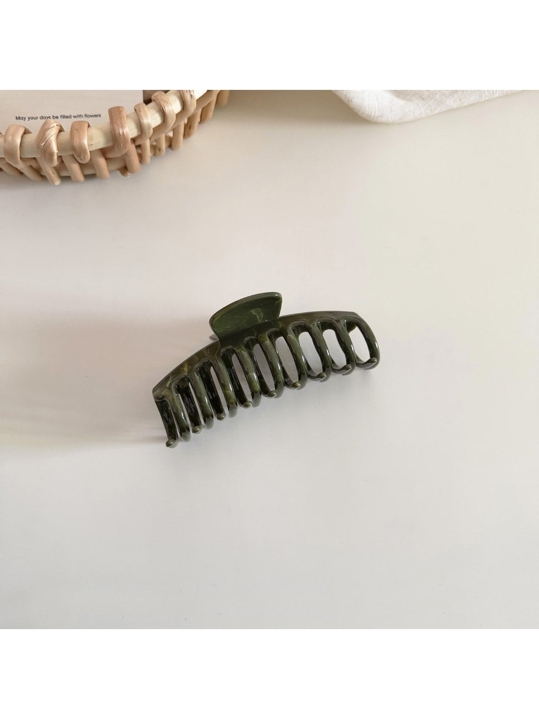Beau - Minimal Geometric Hair Styling Claw Clip