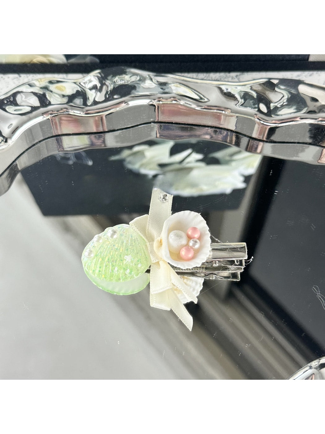 Beau - Ocean Style Bow Sea Motif Hair Clip