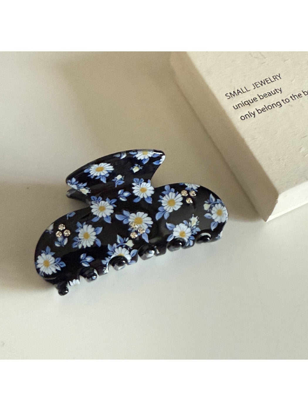 Beau - Floral Acetate Curved Geometric Claw Clip