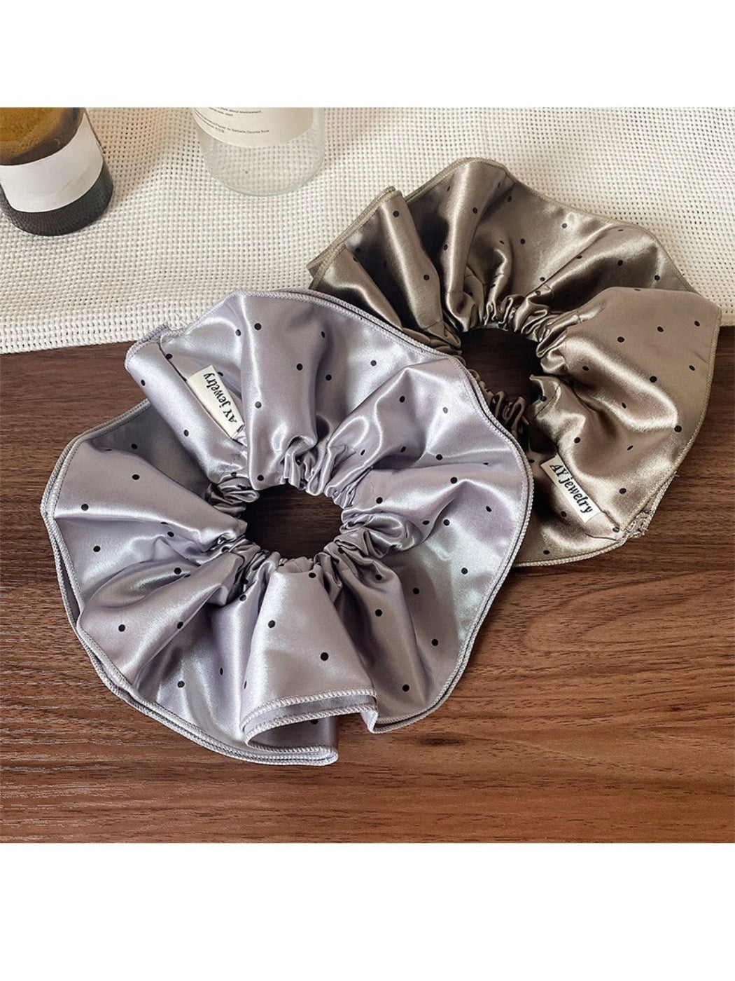 Gifty - Polka Dot Hair Ties And Headbands