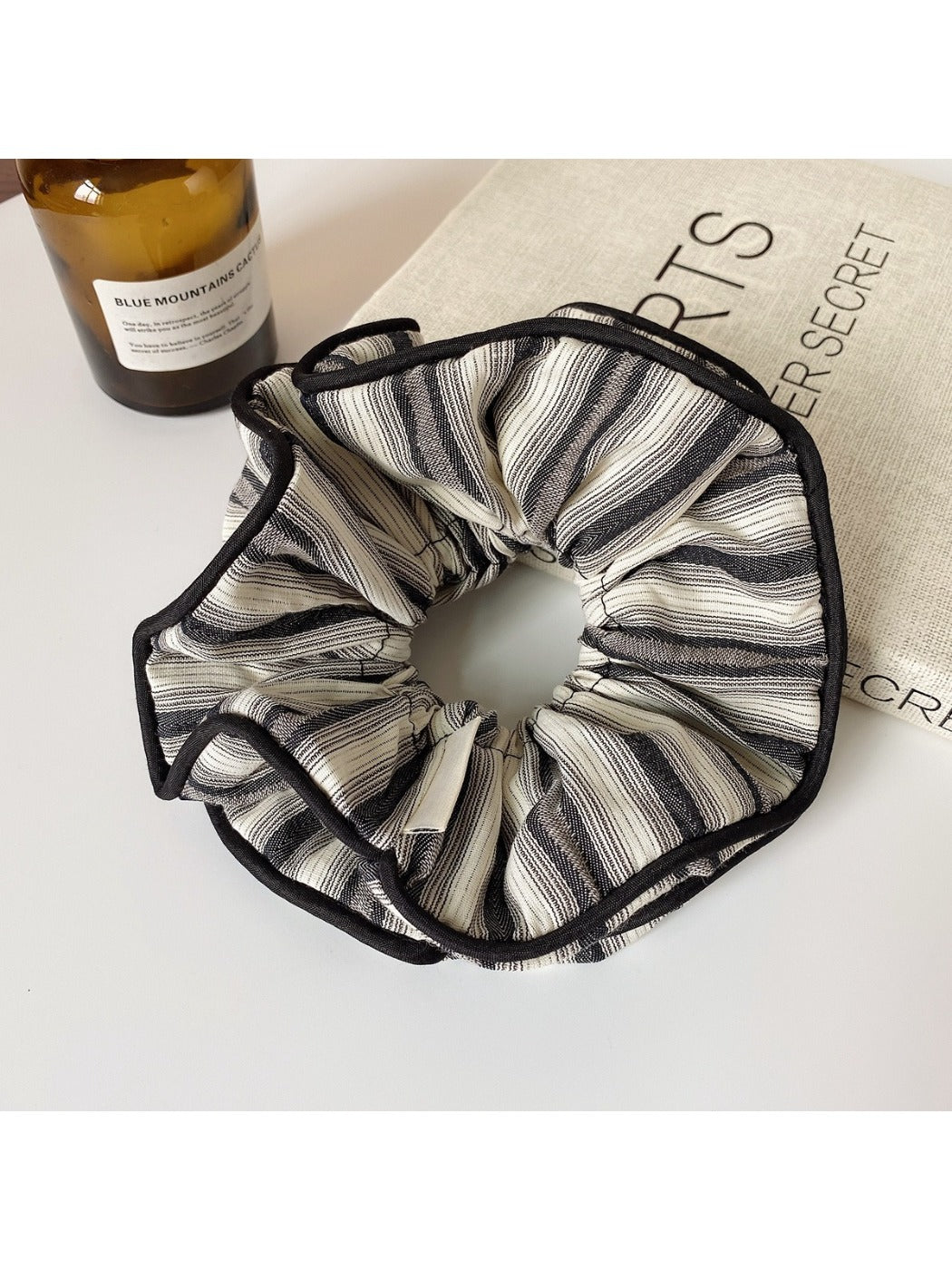 Gifty - Graceful Striped Scrunchie Hair Tie