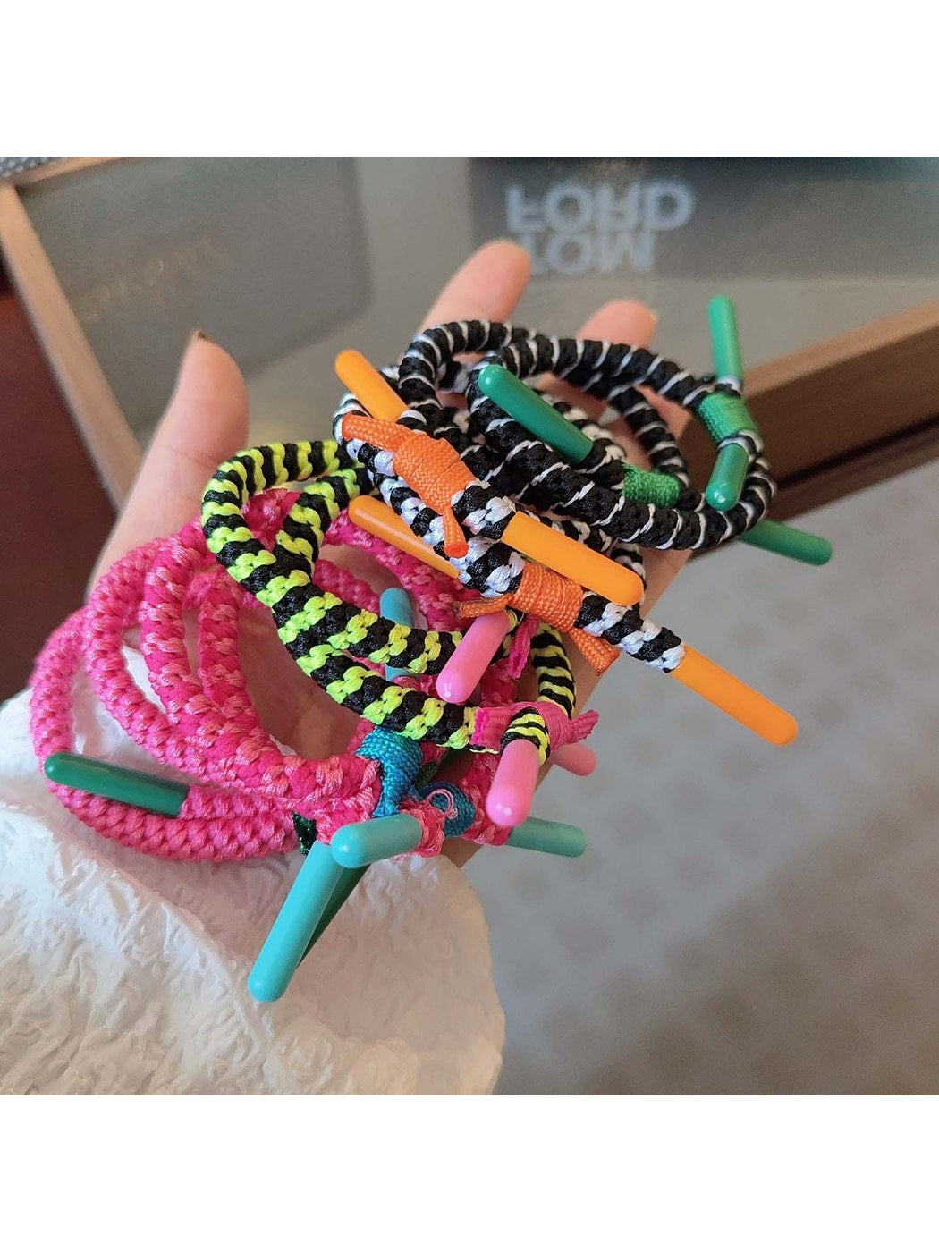 Gifty - Polyester Woven High Stretch Elastic Hair Tie